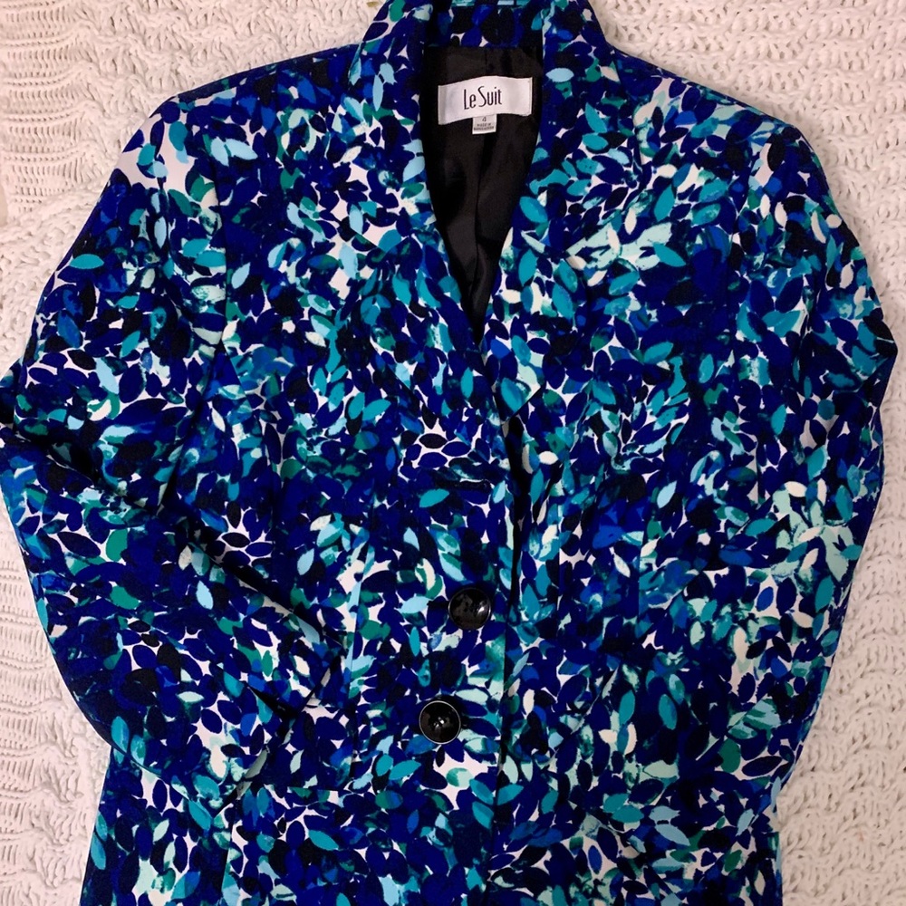 Floral 2 Button Blazer